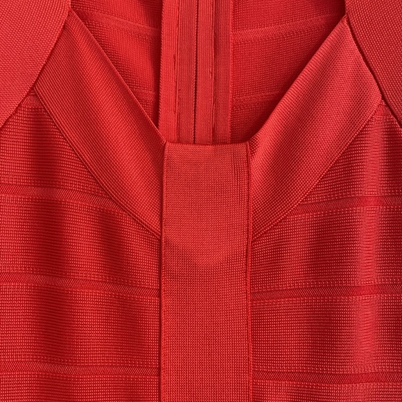 French Connection Body Con Dress. - Picture 4 of 8